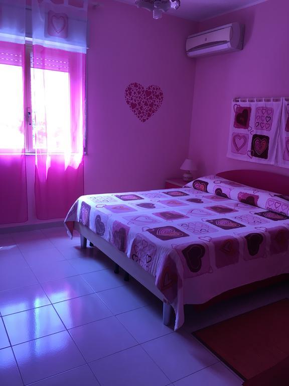 I Colori Dell'Arcobaleno Bed & Breakfast Santo Stefano di Camastra Luaran gambar